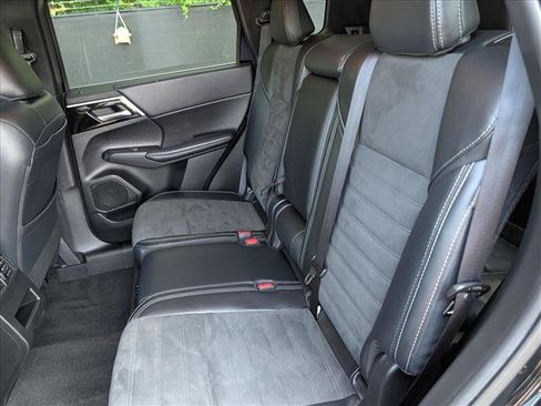 Used 2024 Mitsubishi Outlander SE FWD image 24