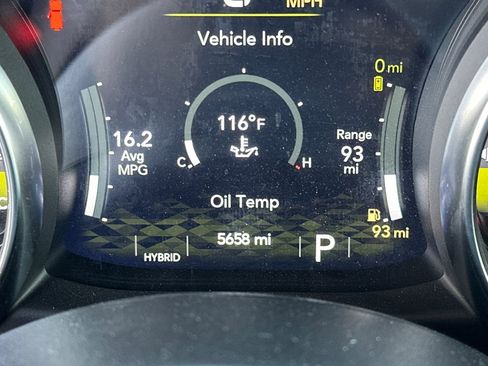 Used 2023 Jeep Wrangler Unlimited Rubicon 4xe image 30