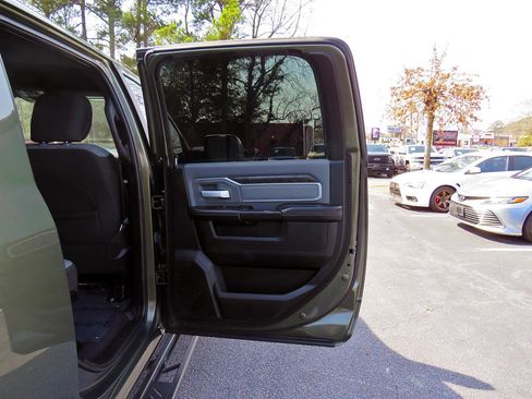 Used 2021 RAM 2500 Big Horn w/ Level 2 Equipment Group image 20