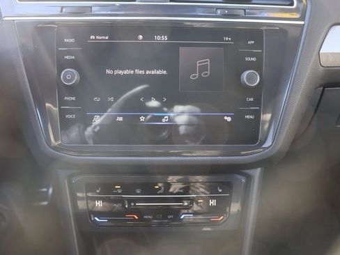 Used 2023 Volkswagen Tiguan SE R-Line image 14