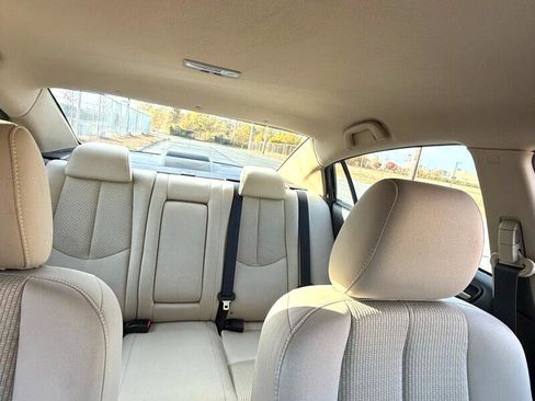 Used 2011 MAZDA MAZDA6 i Sport image 9