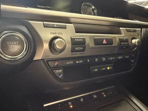 Used 2016 Lexus ES 350 w/ Luxury Package w/Wood Trim FWD image 26