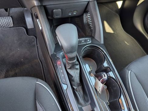 Used 2025 Chevrolet TrailBlazer LT image 13