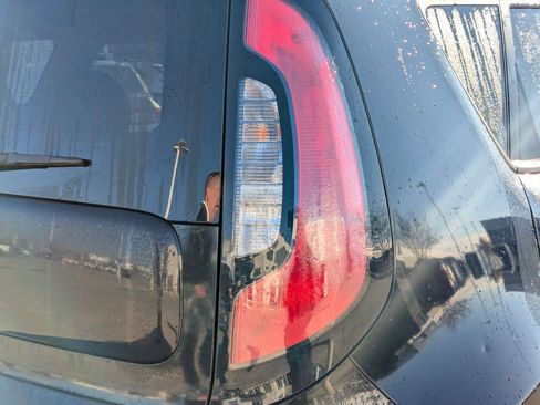 Used 2016 Kia Soul image 12