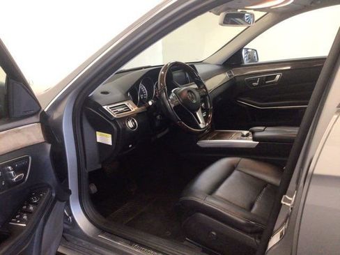 Used 2014 Mercedes-Benz E 350 4MATIC Sedan image 20