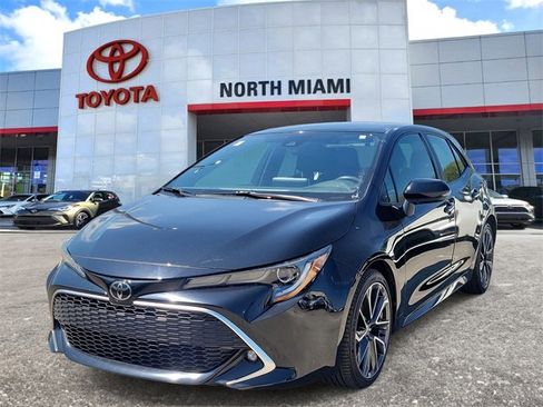 Used 2021 Toyota Corolla XSE image 2