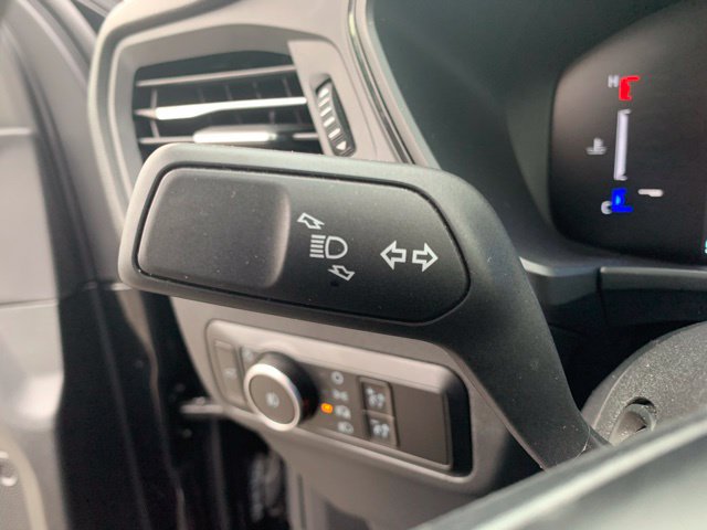 Certified 2025 Ford Escape ST-Line Select AWD/4WD image 27