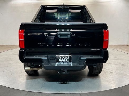 Used 2025 Toyota Tacoma TRD Off-Road w/ TRD Off Road Upgrade Package AWD/4WD image 4