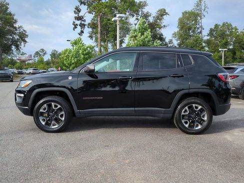 Used 2018 Jeep Compass Trailhawk w/ Leather Interior Group AWD/4WD image 8
