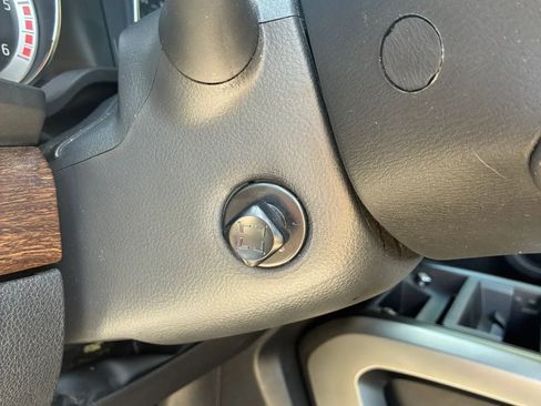 Used 2016 Nissan Titan Platinum Reserve RWD image 24