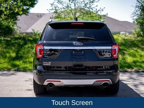Used 2016 Ford Explorer XLT w/ Equipment Group 202A FWD image 6