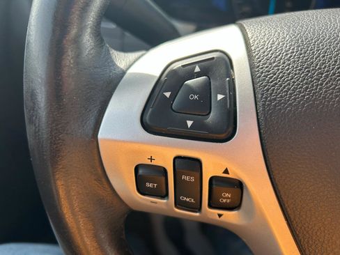 Used 2013 Ford Edge SEL image 18