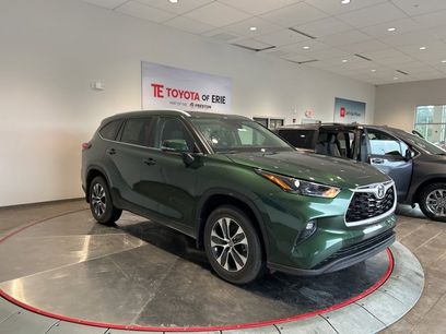 New 2025 Toyota Highlander XLE