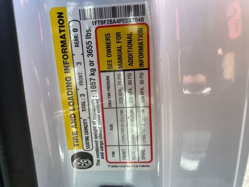 Used 2023 Ford F250 XL w/ Snow Plow/Camper Package image 31