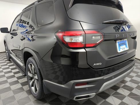 Certified 2024 Honda Pilot Elite image 2