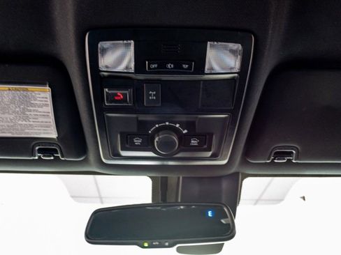 Used 2020 Toyota Tacoma TRD Off-Road image 18