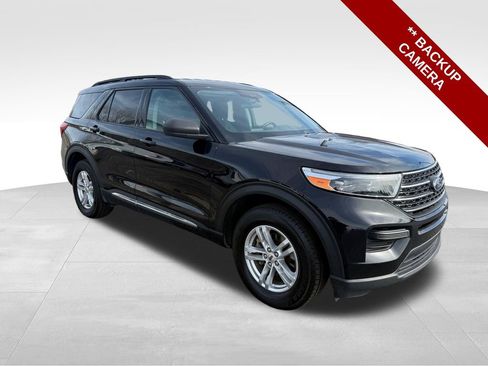 Used 2023 Ford Explorer XLT w/ Class IV Trailer Tow Package image 9