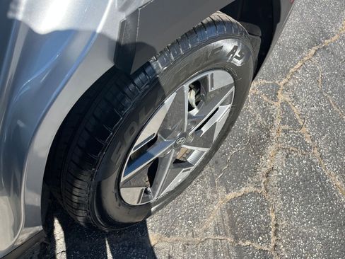 Used 2025 Hyundai Tucson SEL image 32