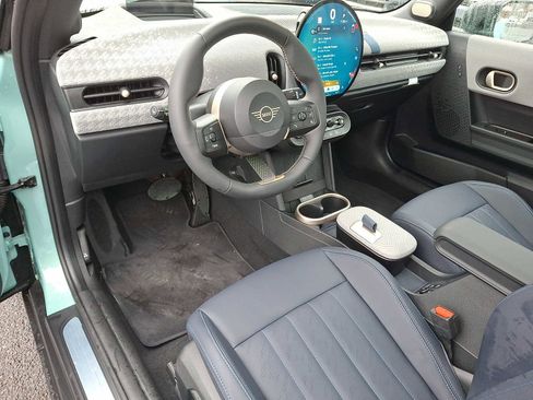 Certified 2025 MINI Cooper S image 10