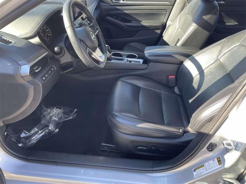 Used 2023 Nissan Altima 2.5 SL image 16