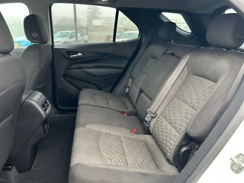 Used 2018 Chevrolet Equinox LT image 14