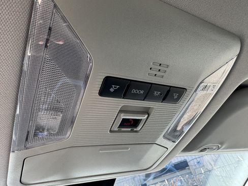 Certified 2025 Toyota RAV4 LE AWD/4WD image 29