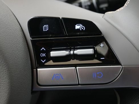 New 2025 Hyundai Elantra Sport image 27