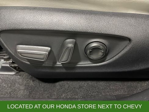 Used 2022 Toyota RAV4 Limited image 13