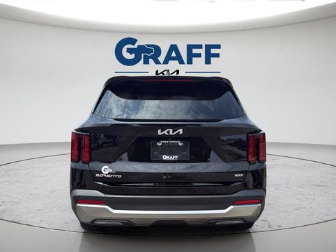 Used 2024 Kia Sorento S w/ Panoramic Sunroof Package AWD/4WD image 6