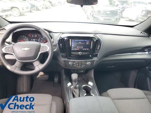 Used 2023 Chevrolet Traverse LT FWD image 14