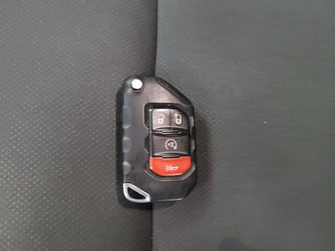 Used 2020 Jeep Wrangler Unlimited Sport S AWD/4WD image 32