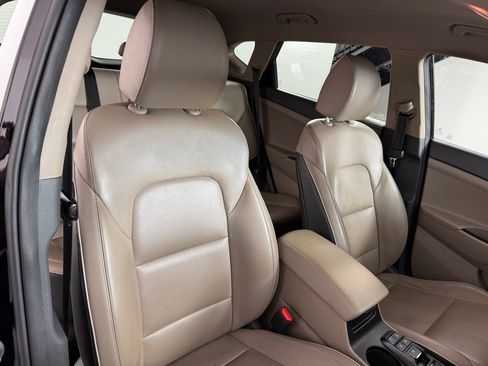 Used 2019 Hyundai Tucson Limited AWD/4WD image 23