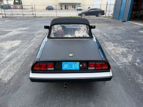 Used 1988 Alfa Romeo Spider Veloce RWD image 24