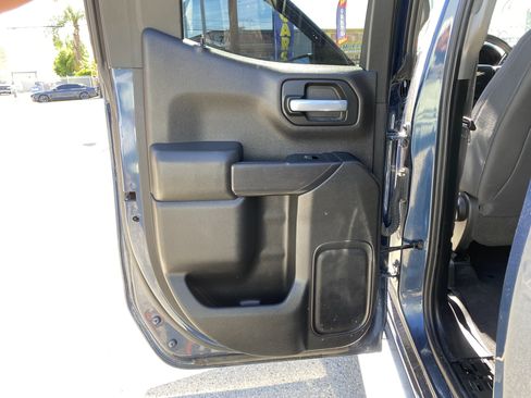 Used 2019 Chevrolet Silverado 1500 Custom w/ Custom Value Package RWD image 19