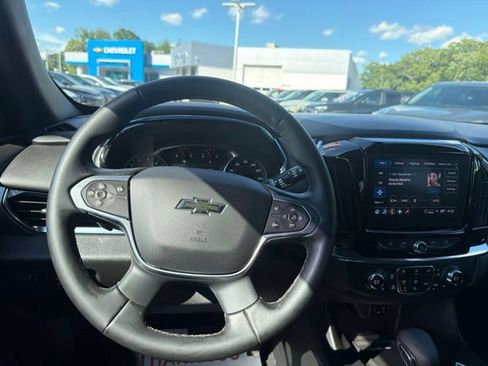 Certified 2023 Chevrolet Traverse LT w/ Midnight/Sport Edition AWD/4WD image 17