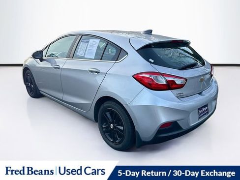 Used 2017 Chevrolet Cruze LT image 5