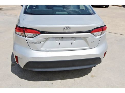 Used 2023 Toyota Corolla LE FWD image 7