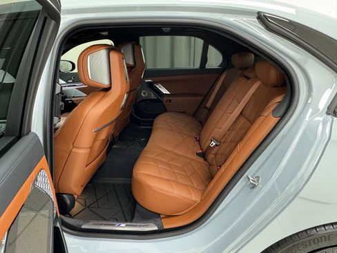 Used 2024 BMW 760i xDrive 760i xDrive w/ Executive Package image 12