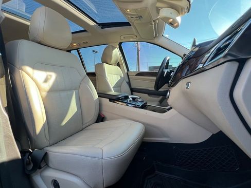 Used 2019 Mercedes-Benz GLS 450 4MATIC image 39