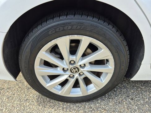 Used 2023 Toyota Camry LE image 9