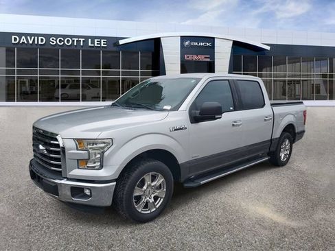 Used 2015 Ford F150 XLT w/ Equipment Group 302A Luxury RWD image 2