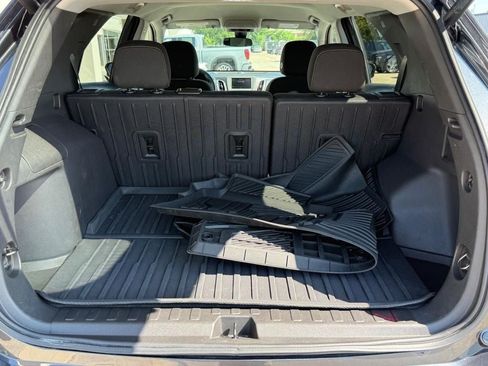 Used 2023 Chevrolet Equinox LT FWD image 5