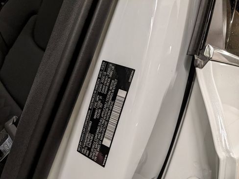 New 2025 Volvo XC90 T8 Plus w/ Protection Package Premier image 30