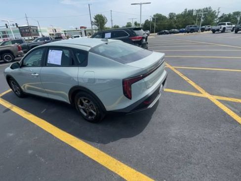 Used 2025 Kia K4 FWD image 8
