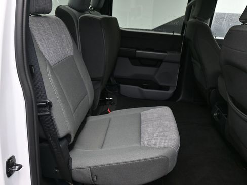 Used 2025 Ford F250 XLT w/ FX4 Off-Road Package image 9