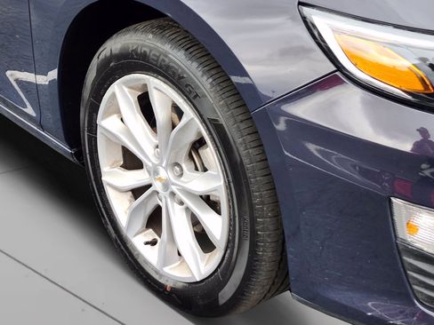 Used 2025 Chevrolet Malibu LT FWD image 6