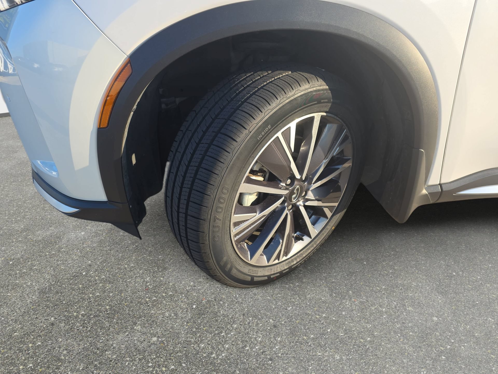 Certified 2026 INFINITI QX60 Luxe w/ Cargo Package FWD image 31
