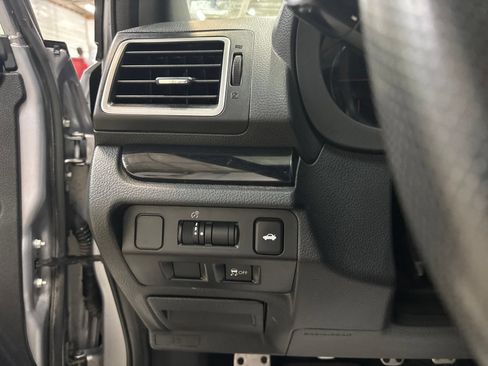 Used 2019 Subaru WRX STI AWD/4WD image 14