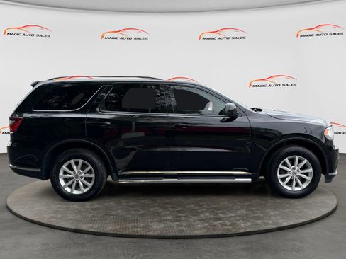 Used 2019 Dodge Durango SXT AWD/4WD image 6