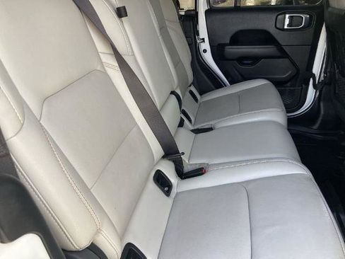 Used 2021 Jeep Gladiator Mojave AWD/4WD image 21